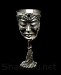 中国出土最值钱酒杯西楚年间的四脚酒杯最贵的一款