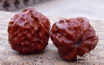 文玩核桃一对价格（云南文玩核桃批发市场）