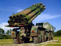 中国最领先武器,别盯着电磁弹射不放，中国这几款尖端武器，同样让世界可望不可及