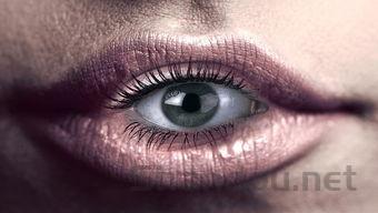 猫咪脸上腿上长一块一块的斑块怎么办?